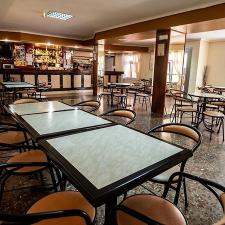 Hotel Roig ベナサル エクステリア 写真