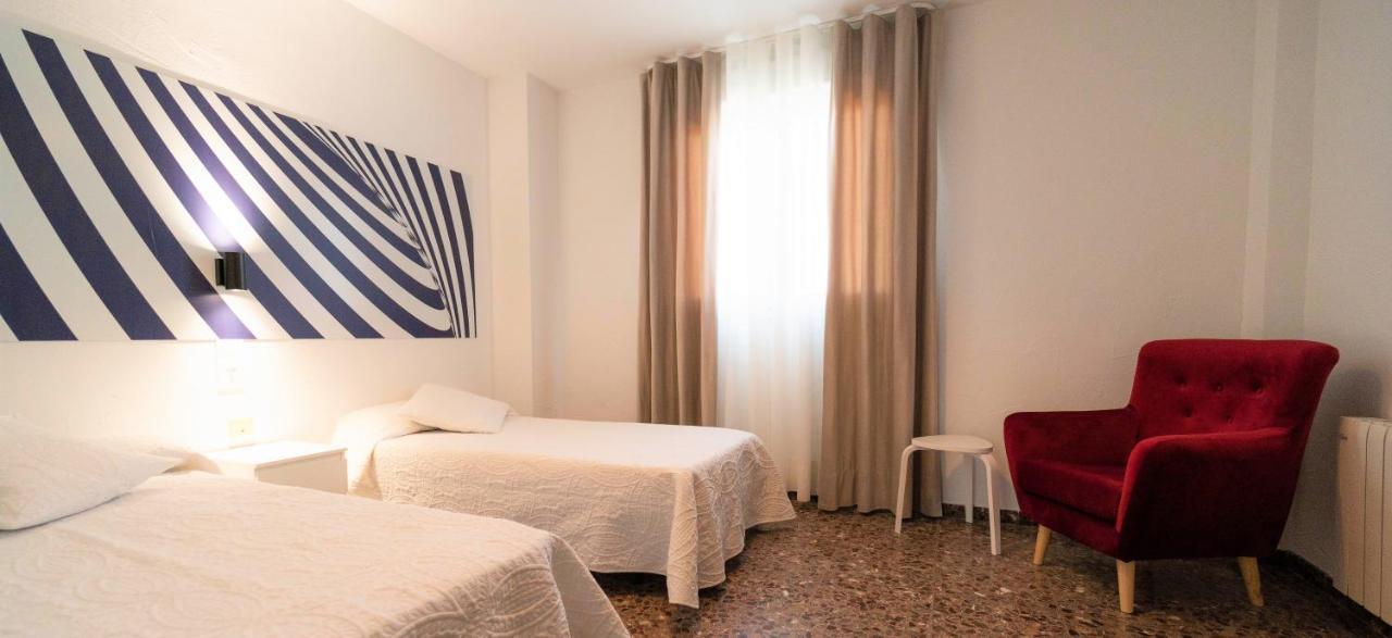 Hotel Roig ベナサル エクステリア 写真